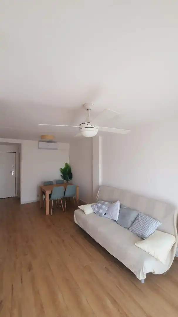 Sala de estar de Piso de alquiler en Alicante / Alacant con Aire acondicionado, Calefacción y Terraza