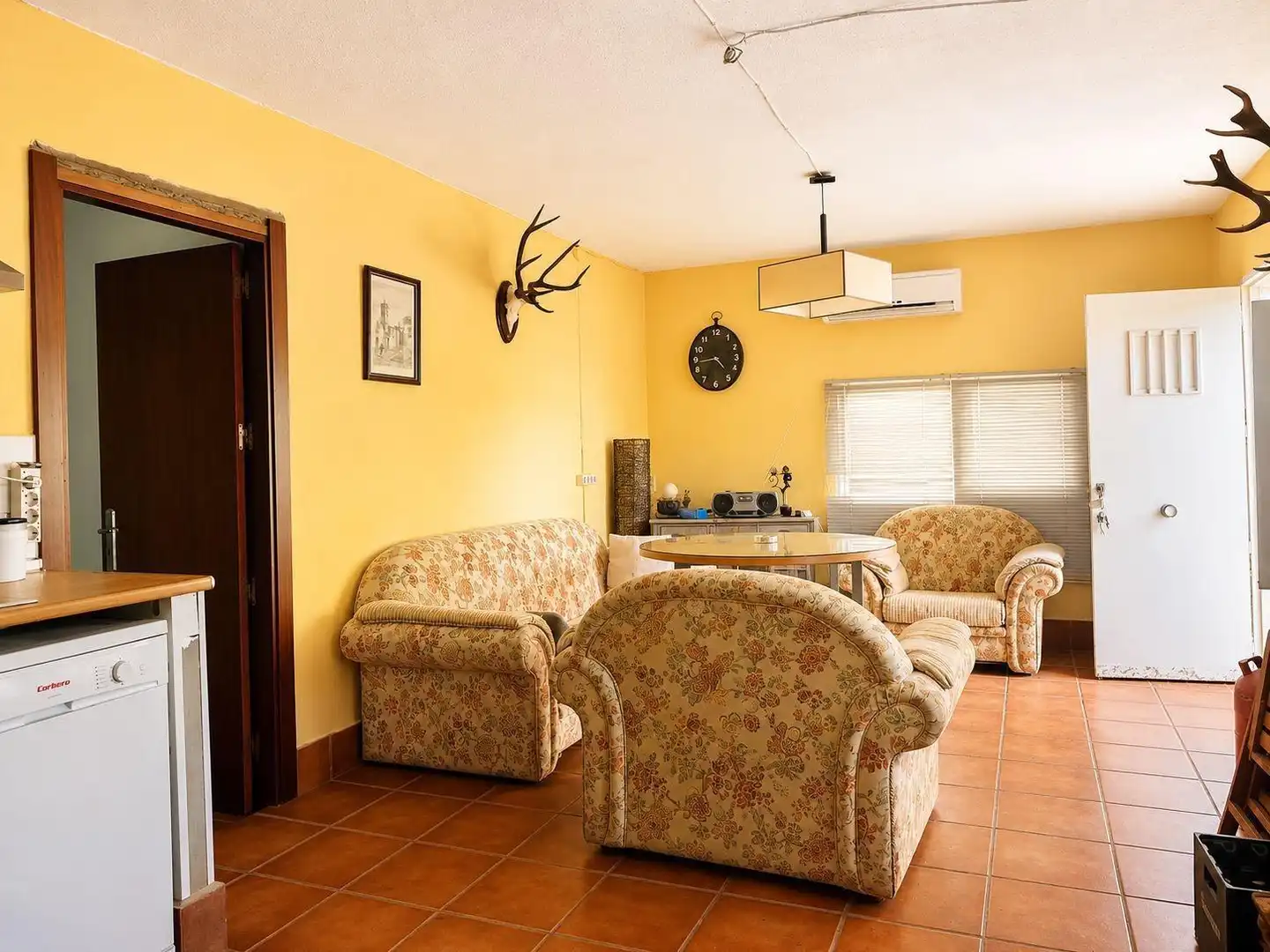 Sala de estar de Casa o chalet en venta en Puebla de la Calzada con Jardín privado y Piscina