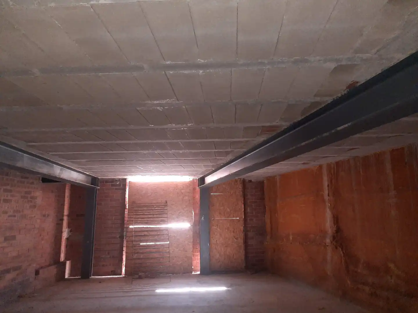 Edificio en venta en Temple