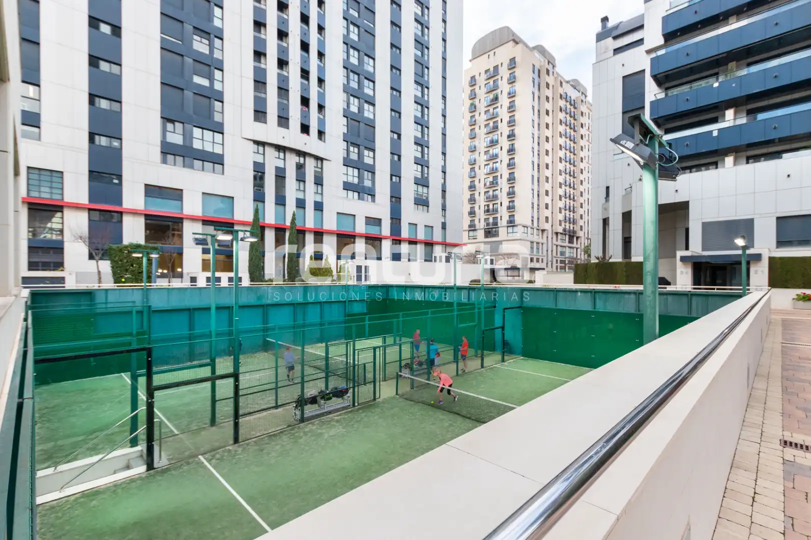 Terrassa de Apartament de lloguer en Valencia amb Aire condicionat, Calefacció i Piscina