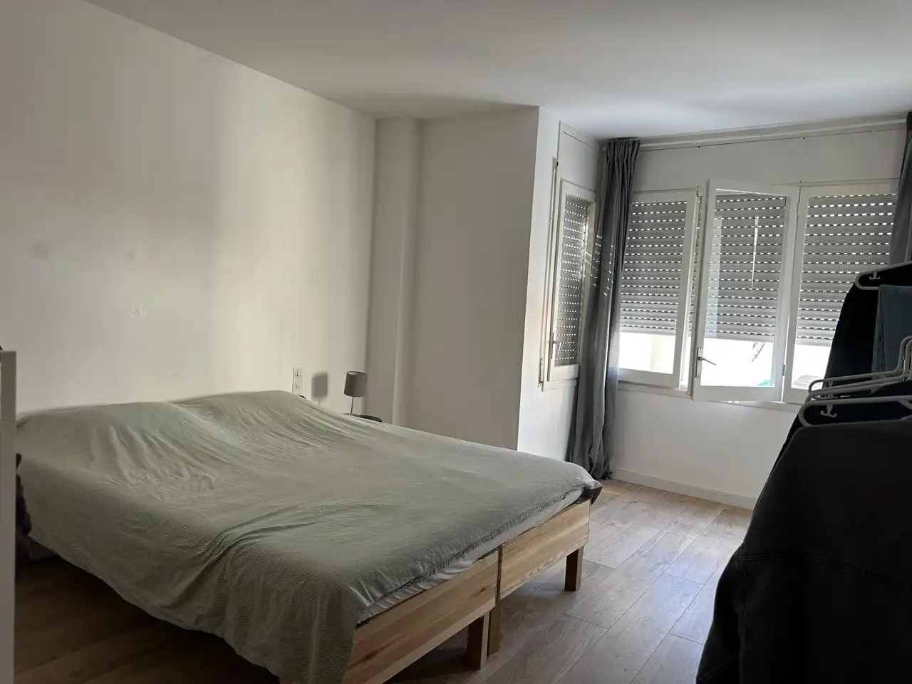 Bedroom of Flat for rent in Terrassa  with Air Conditioner, Heating and Terrace