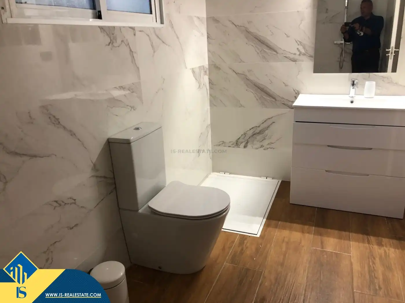 Badezimmer von Haus oder Chalet zur Miete in Torrevieja mit Klimaanlage, Terrasse und Schwimmbad