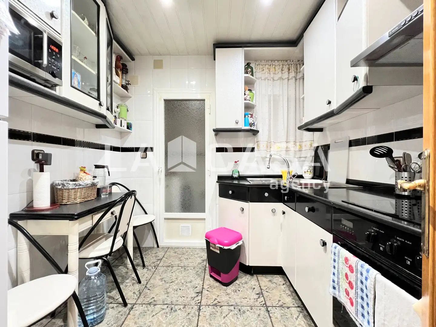 Appartamento con terrazza in vendita a Carrer de Don Pelayo, imagen 9