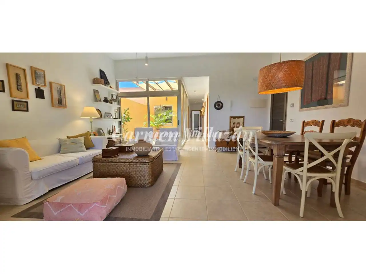 Sala d'estar de Casa o xalet en venda en Antigua amb Jardí privat, Terrassa i Moblat