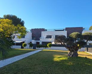 Exterior view of Single-family semi-detached for sale in Paterna  with Private garden, Terrace and Furnished
