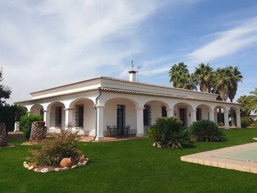 Xalet amb piscina en venda a Parque de la Constitución 5a