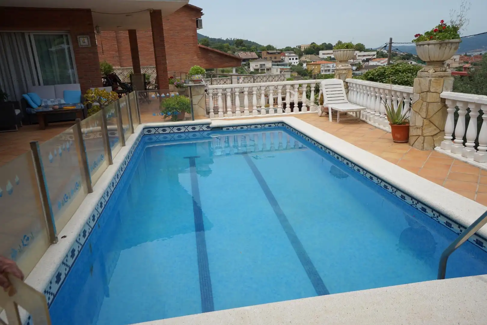 Swimming pool of Houses for sale in Sant Boi de Llobregat  with Air Conditioner, Heating and Swimming Pool