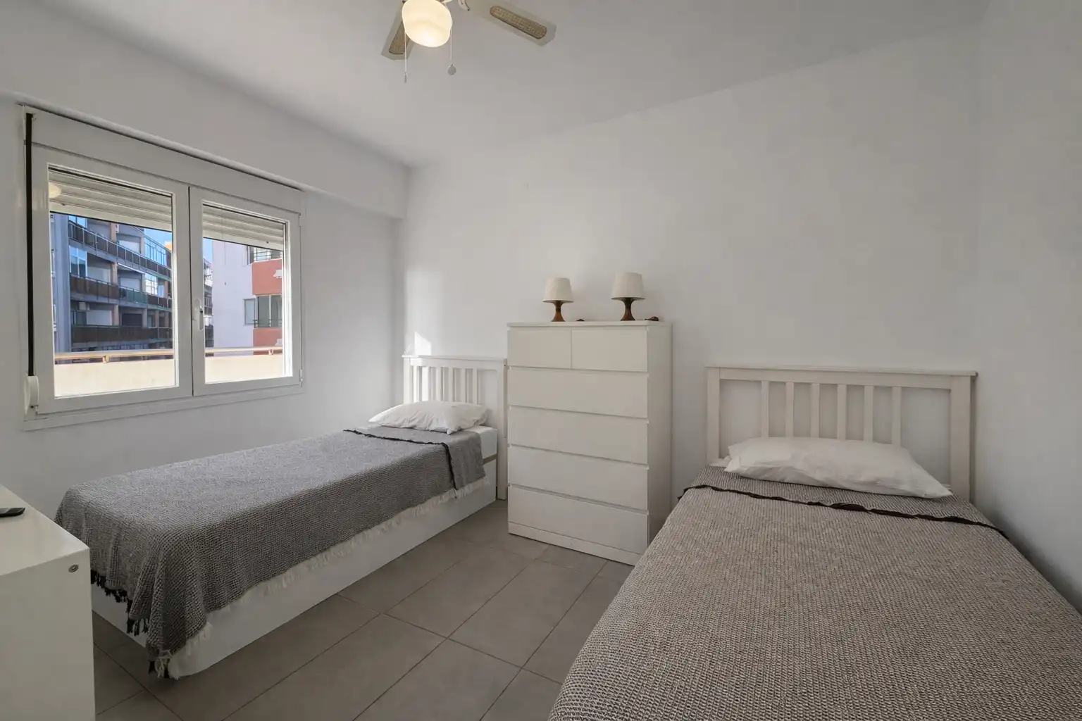 Habitación de Piso en venta en Calpe / Calp con Aire acondicionado y Amueblado