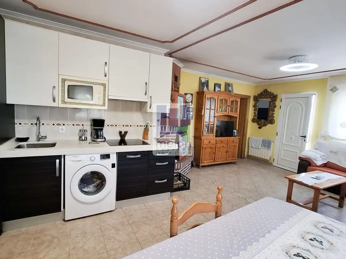 Kitchen of Houses for sale in Carcedo de Burgos  with Storage room