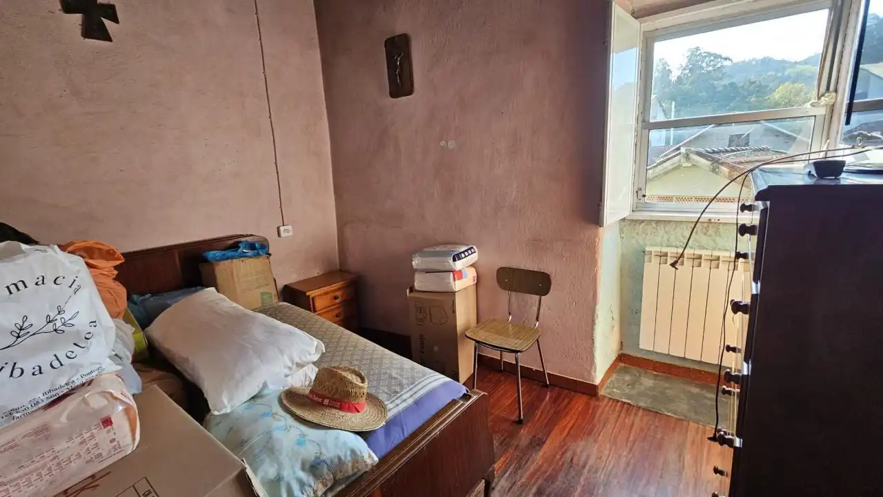 Dormitori de Casa o xalet de lloguer en Ponteareas amb Calefacció i Moblat