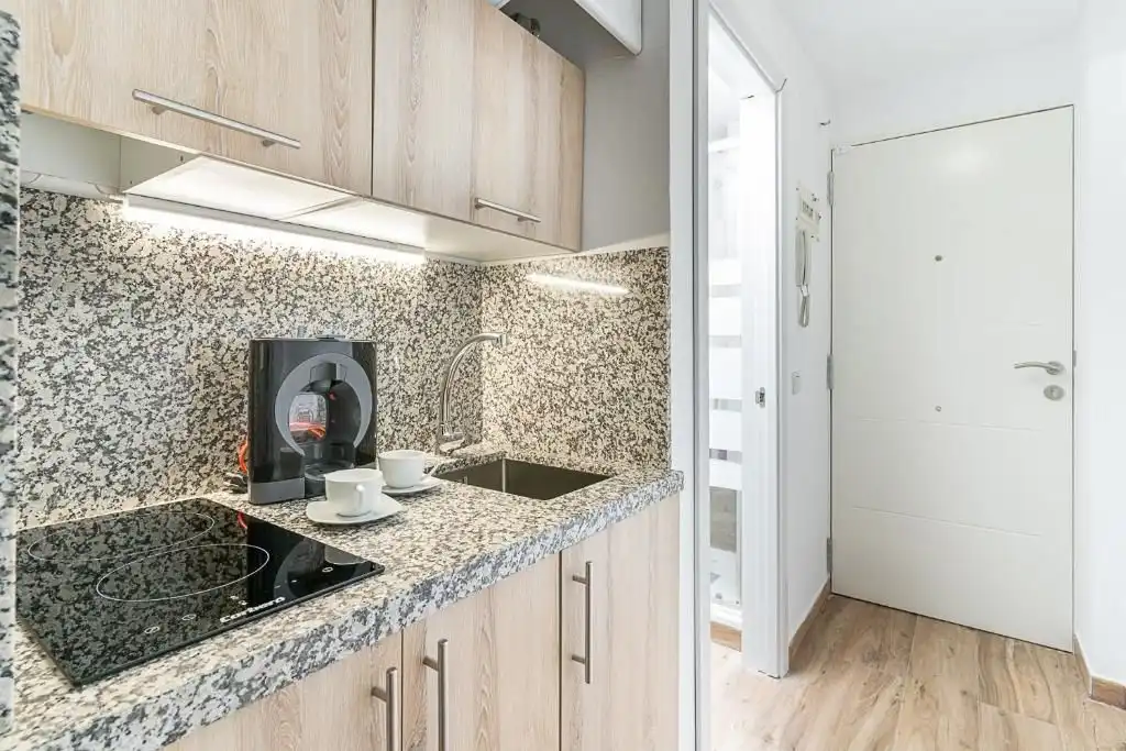Cocina de Estudio en venta en Benalmádena con Aire acondicionado, Amueblado y Piscina comunitaria