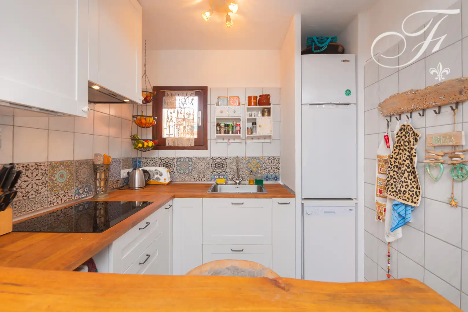 Cocina de Apartamento en venta en Santa Eulària des Riu con Aire acondicionado, Terraza y Piscina comunitaria