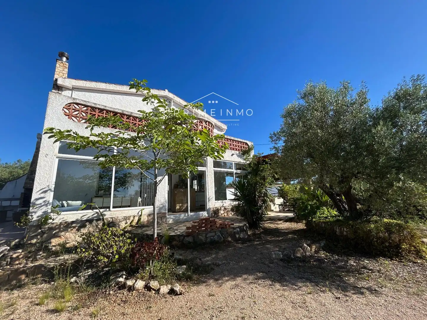 Vista exterior de Finca rústica en venda en L'Ampolla amb Terrassa, Traster i Piscina
