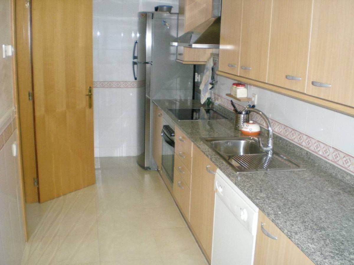 Cuina de Pis en venda en Manresa amb Calefacció i Balcó