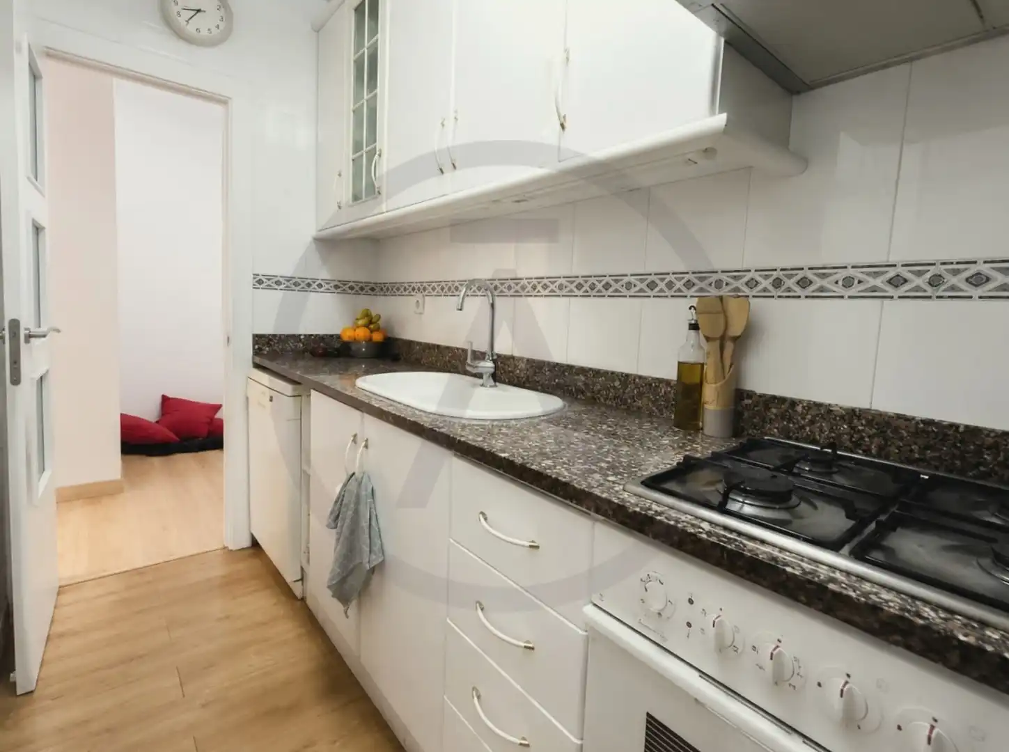 Cocina de Planta baja en venta en Terrassa con Calefacción, Parquet y Trastero