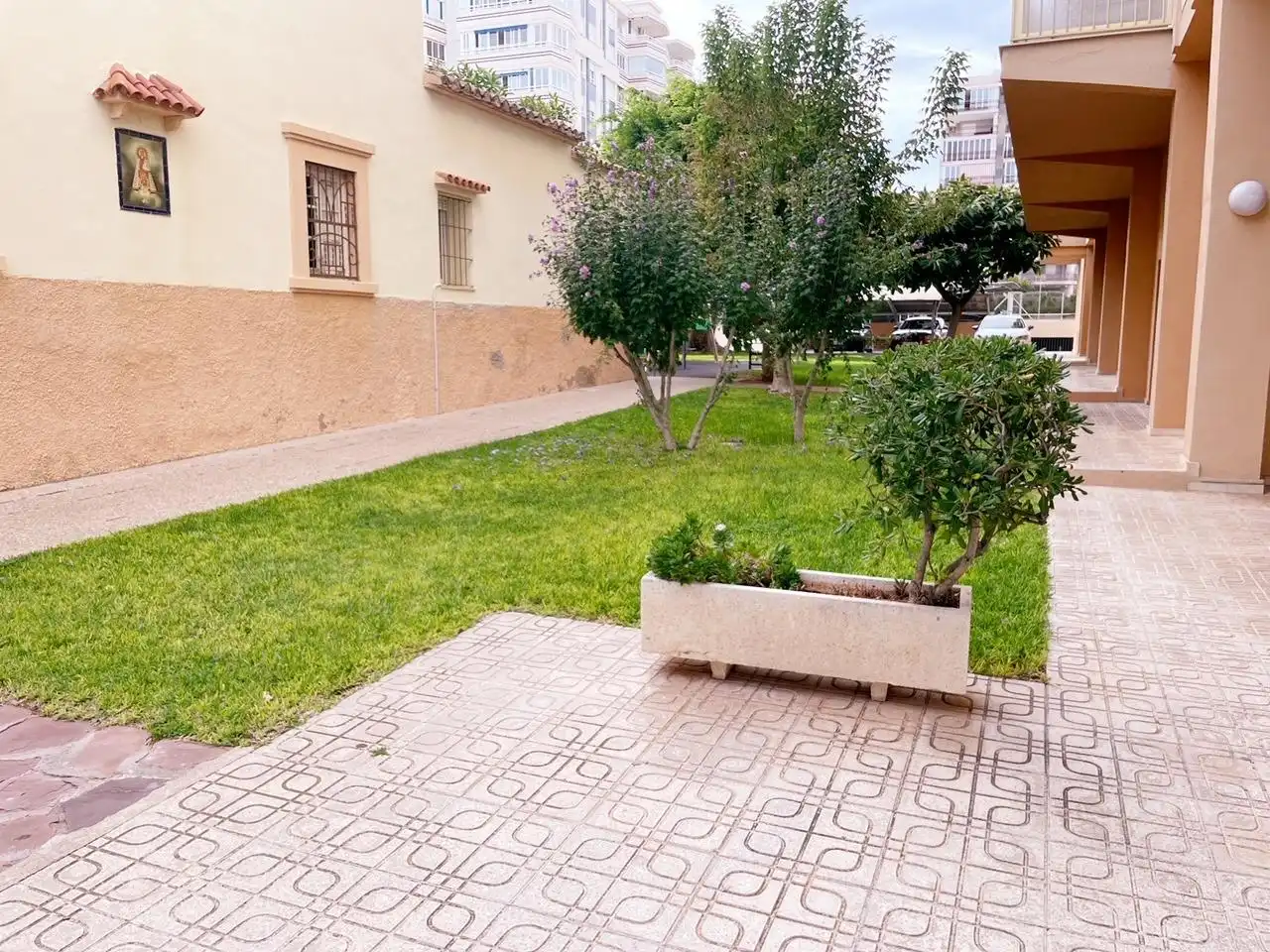 Jardín de Apartamento de alquiler en Benicasim / Benicàssim con Jardín privado, Terraza y Amueblado