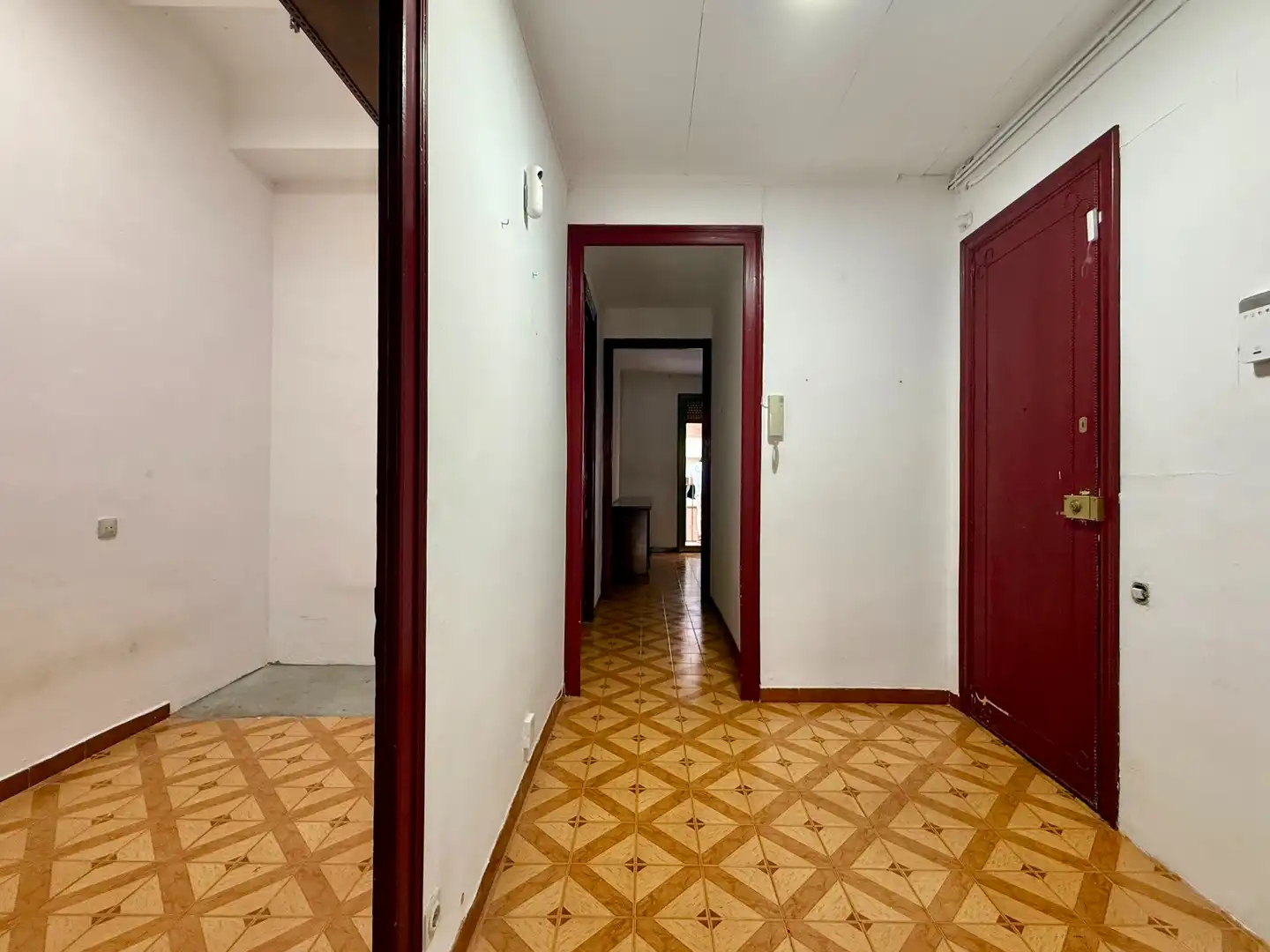 Piso en venta en Barcelona con Aire acondicionado, Calefacción y Balcón
