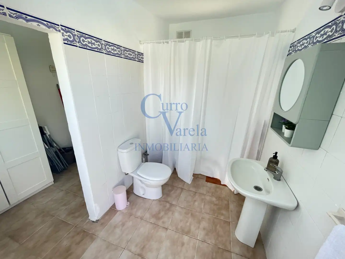 Bathroom of Country homes for sale in Dos Hermanas  with Air Conditioner, Heating and Private garden