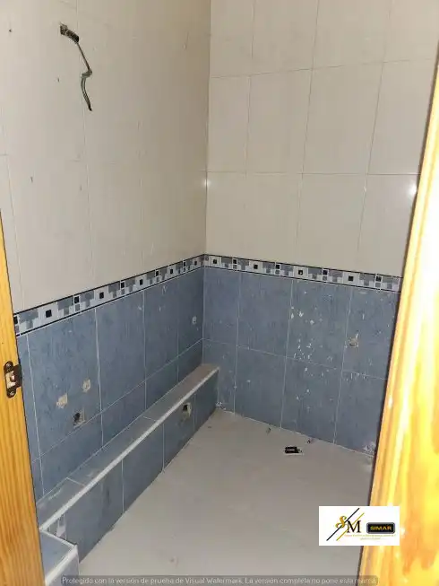 Bathroom of Detached homes for sale in Barcience  with Private garden