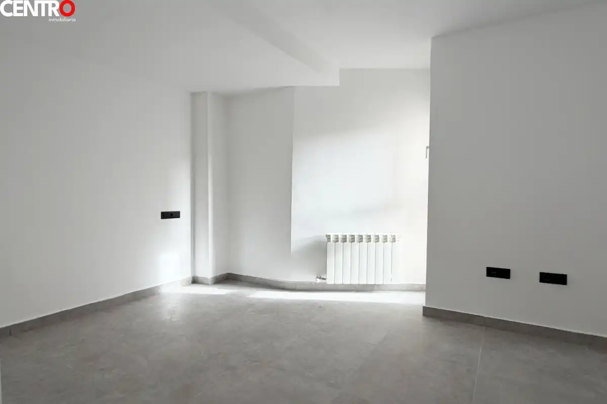 Piso en venta en La Zubia con Aire acondicionado, Calefacción y Jardín privado