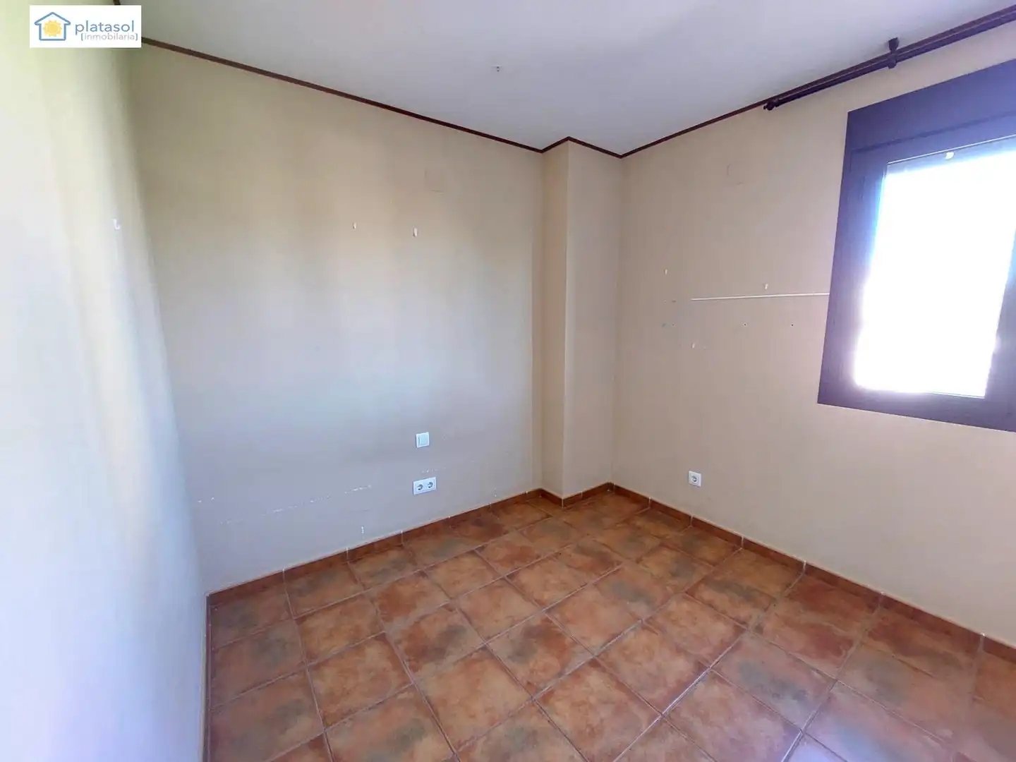 Casa adosada en venda en Guillena amb Aire condicionat, Calefacció i Jardí privat
