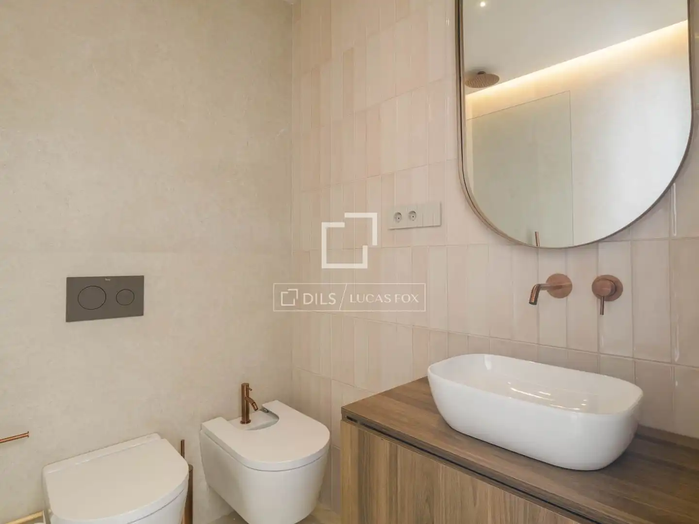 Bany de Casa o xalet en venda en Málaga amb Aire condicionat, Jardí privat i Traster