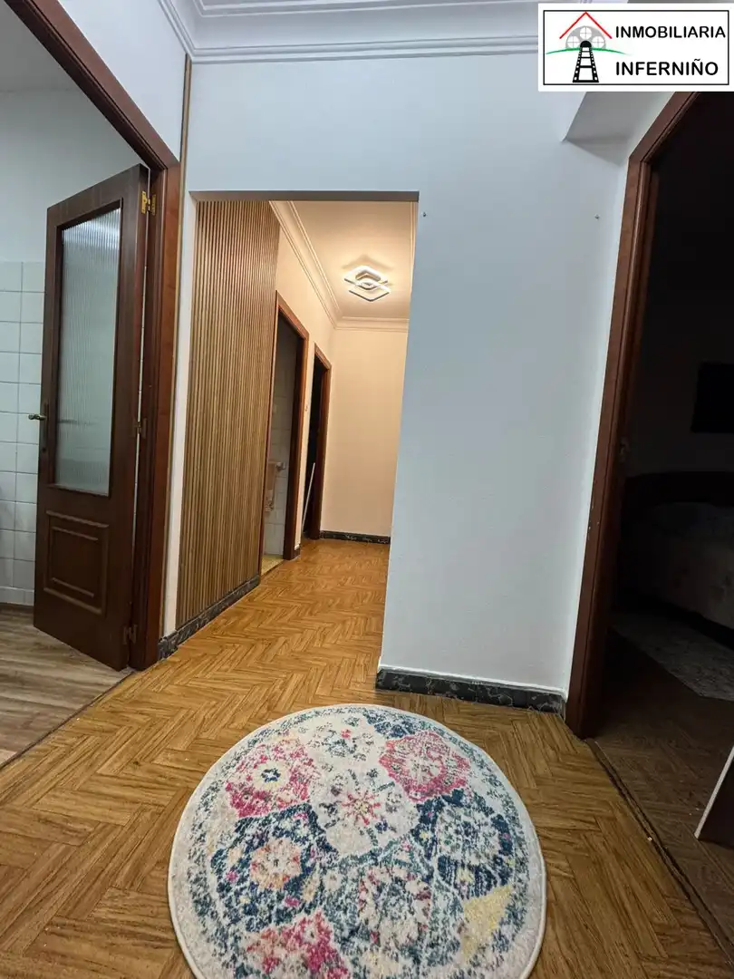 Wohnung zum Verkauf in Ferrol mit Abstellraum und Balkon