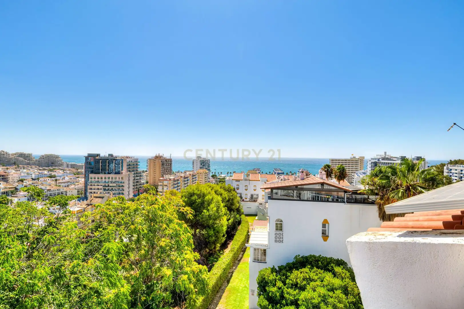 Vista exterior de Casa o chalet en venta en Benalmádena con Aire acondicionado, Jardín privado y Trastero
