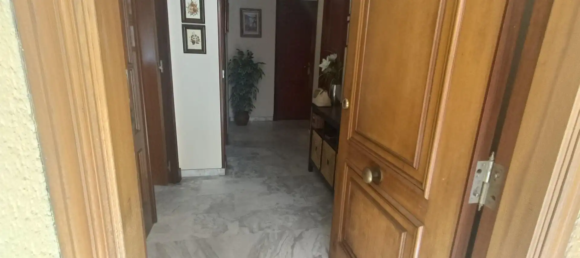 Casa adosada en venda en Algeciras amb Aire condicionat, Moblat i Alarma