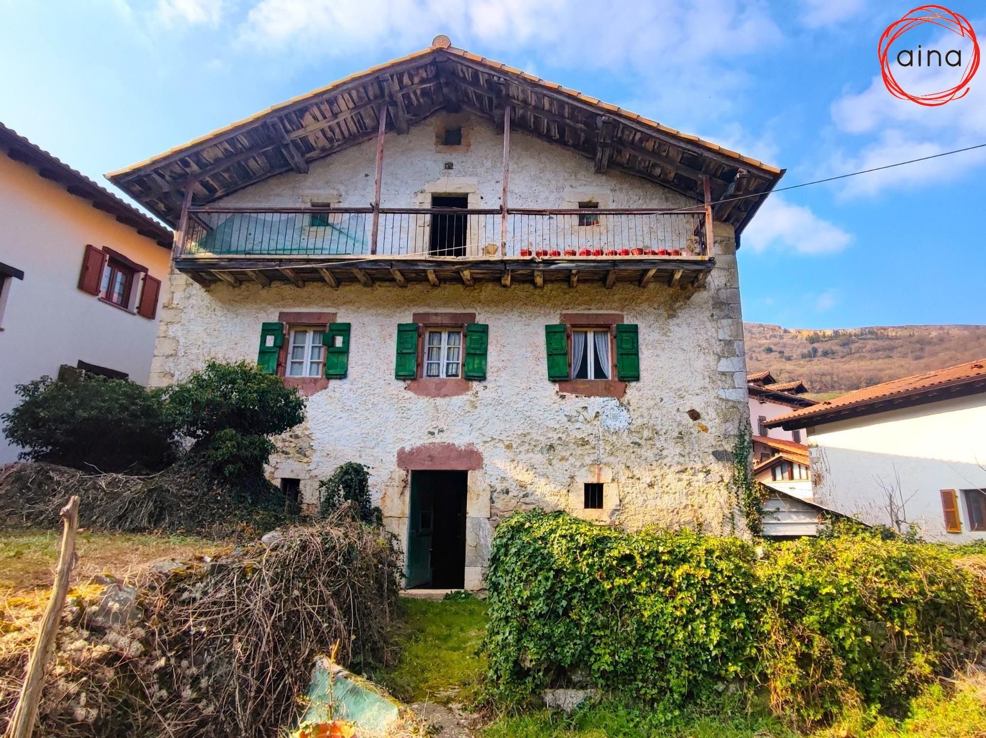 Vista exterior de Casa o xalet en venda en Baztan amb Jardí privat