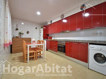 House for sale in Calle Mestre José Vives