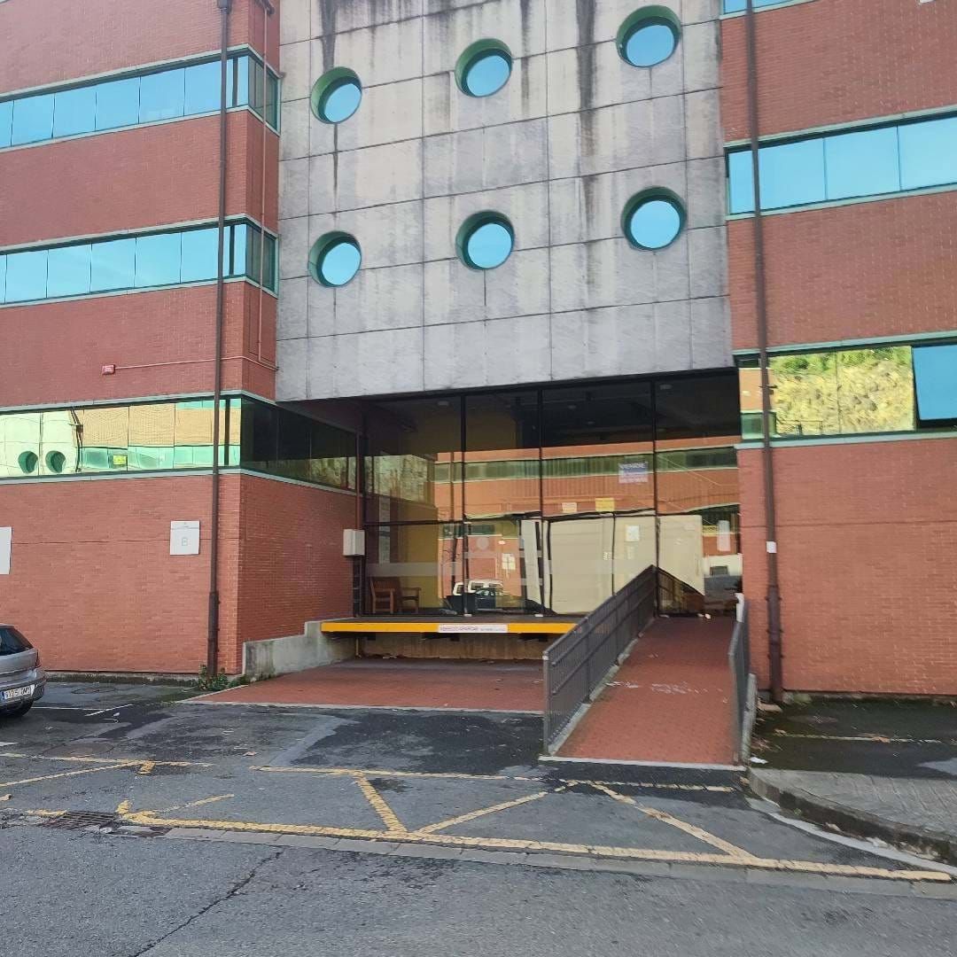 Exterior view of Office for sale in Erandio