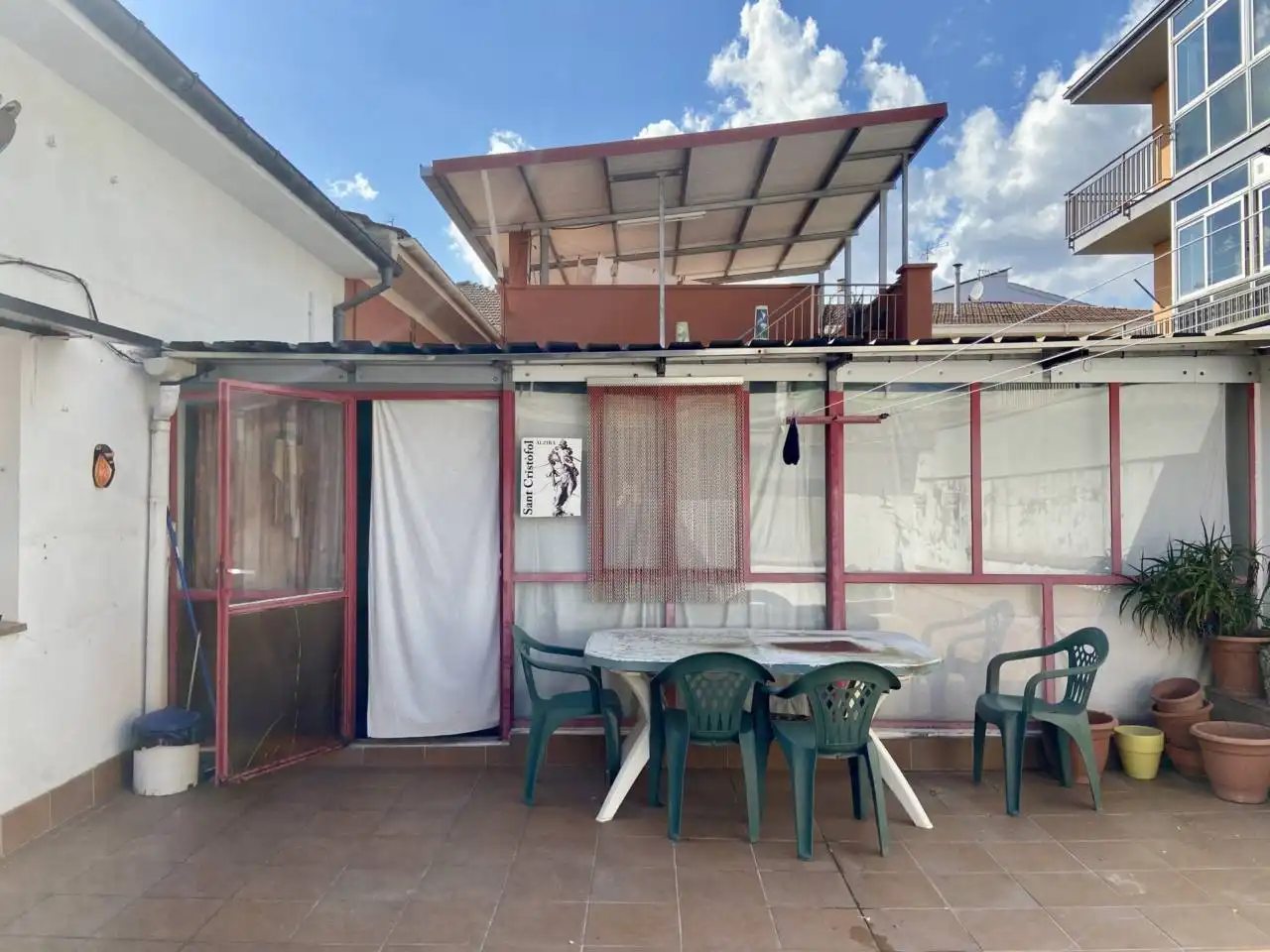 Terraza de Casa adosada en venta en Olot con Calefacción, Jardín privado y Terraza