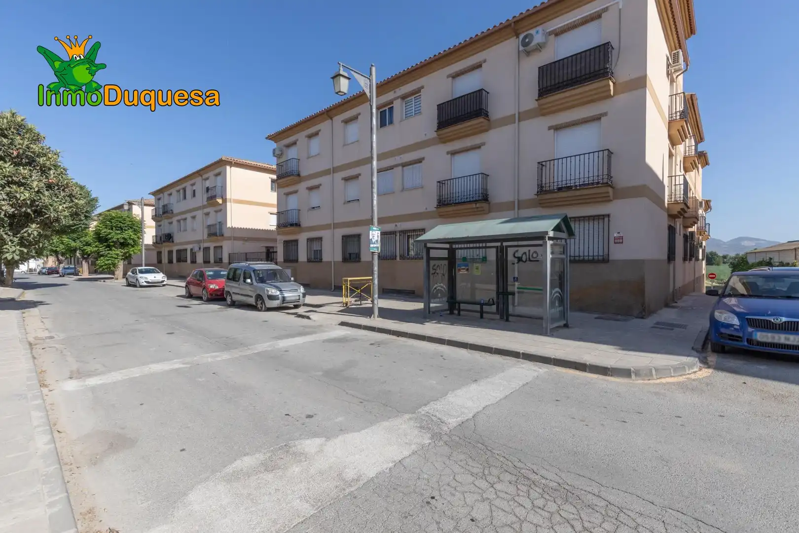 Außenansicht von Wohnung zum Verkauf in Cijuela mit Klimaanlage, Terrasse und Balkon