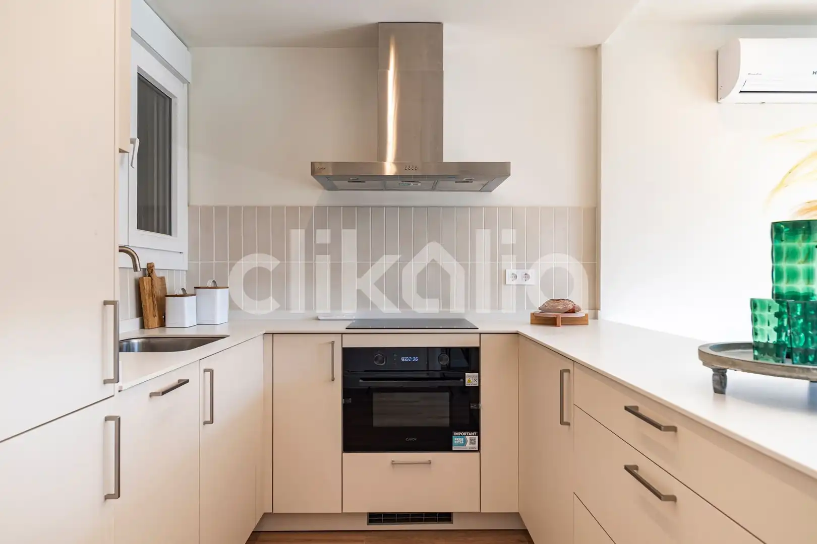 Cocina de Piso en venta en Barcelona con Aire acondicionado, Calefacción y Terraza