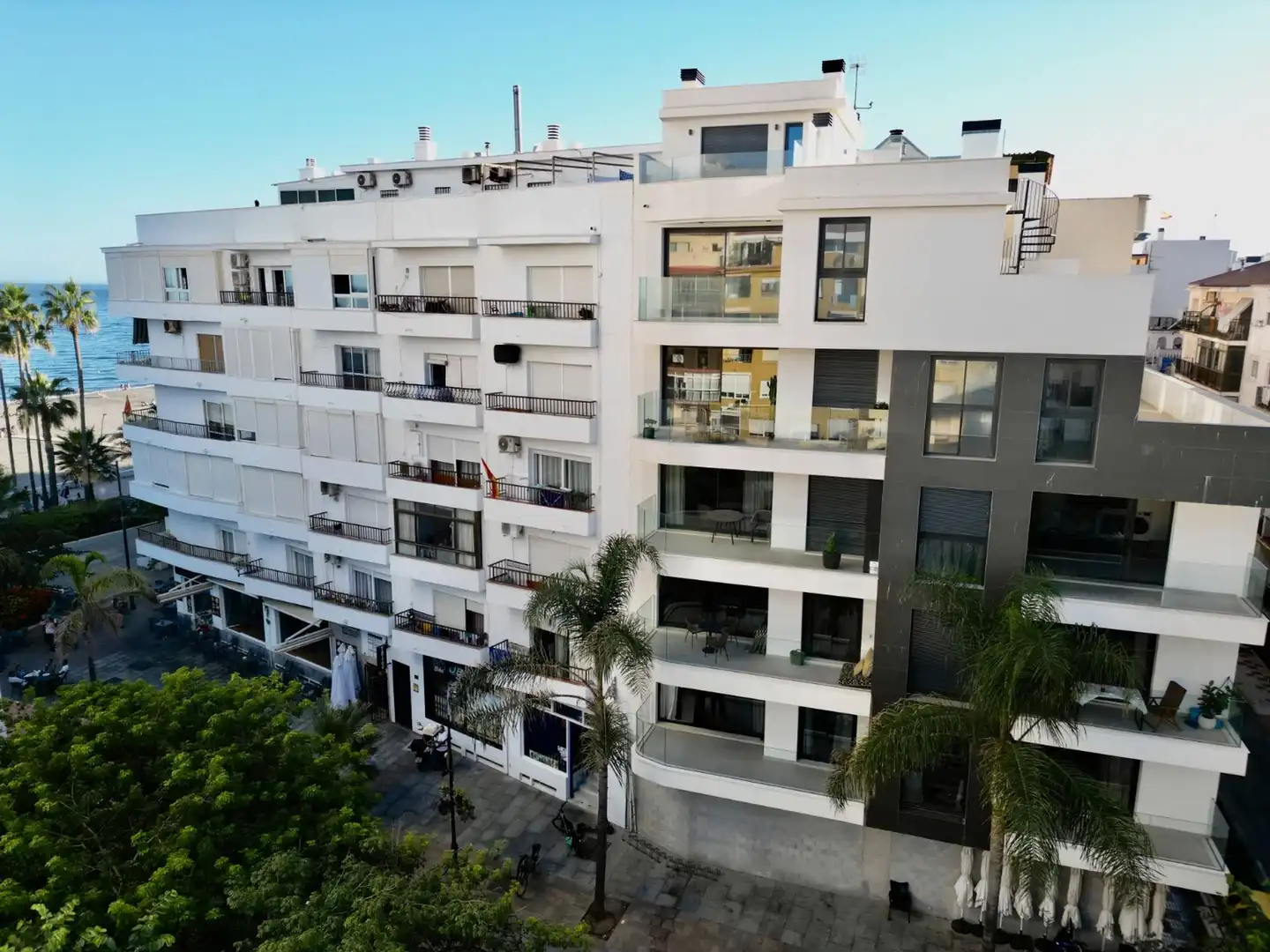 Apartment with lift for sale in Estepona Pueblo