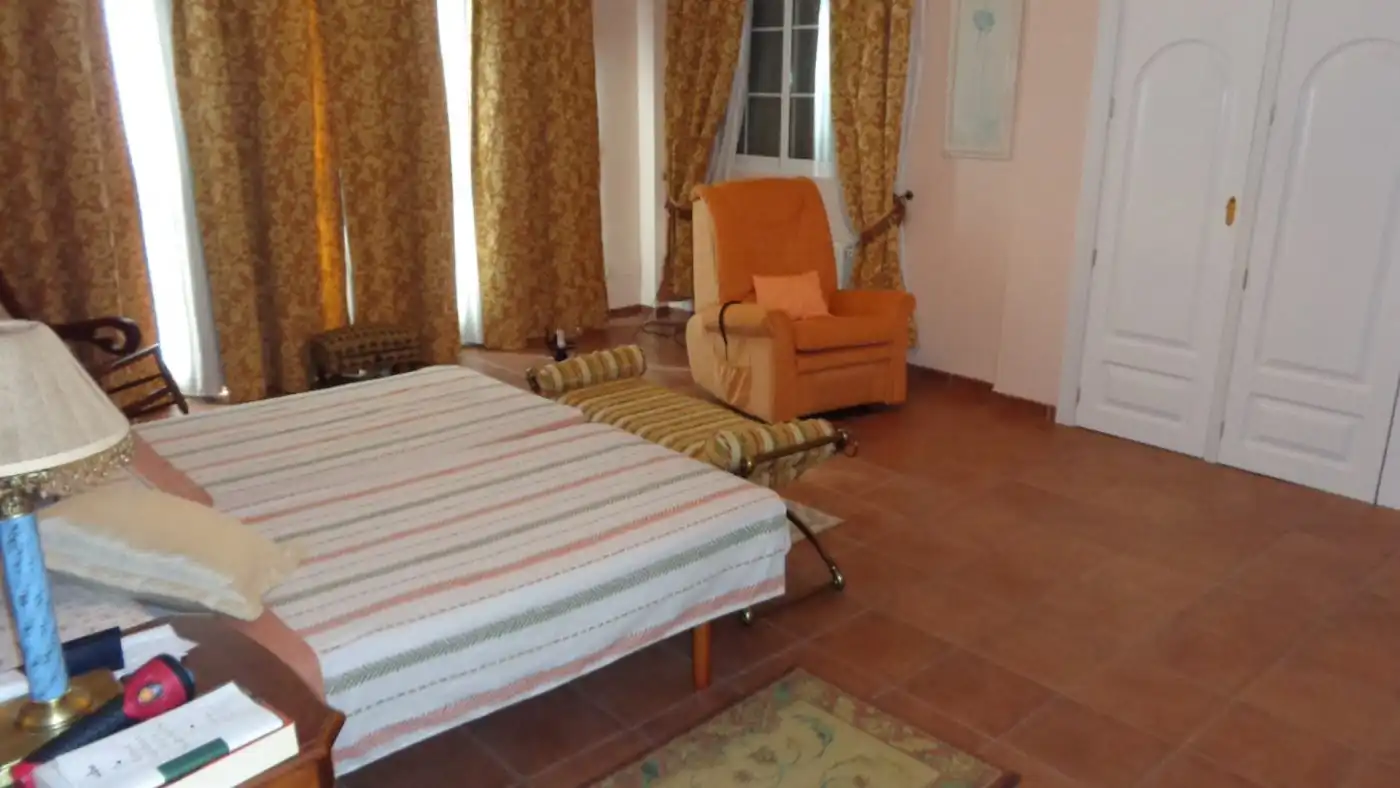 Habitación de Casa o chalet en venta en Petrer con Aire acondicionado, Calefacción y Jardín privado