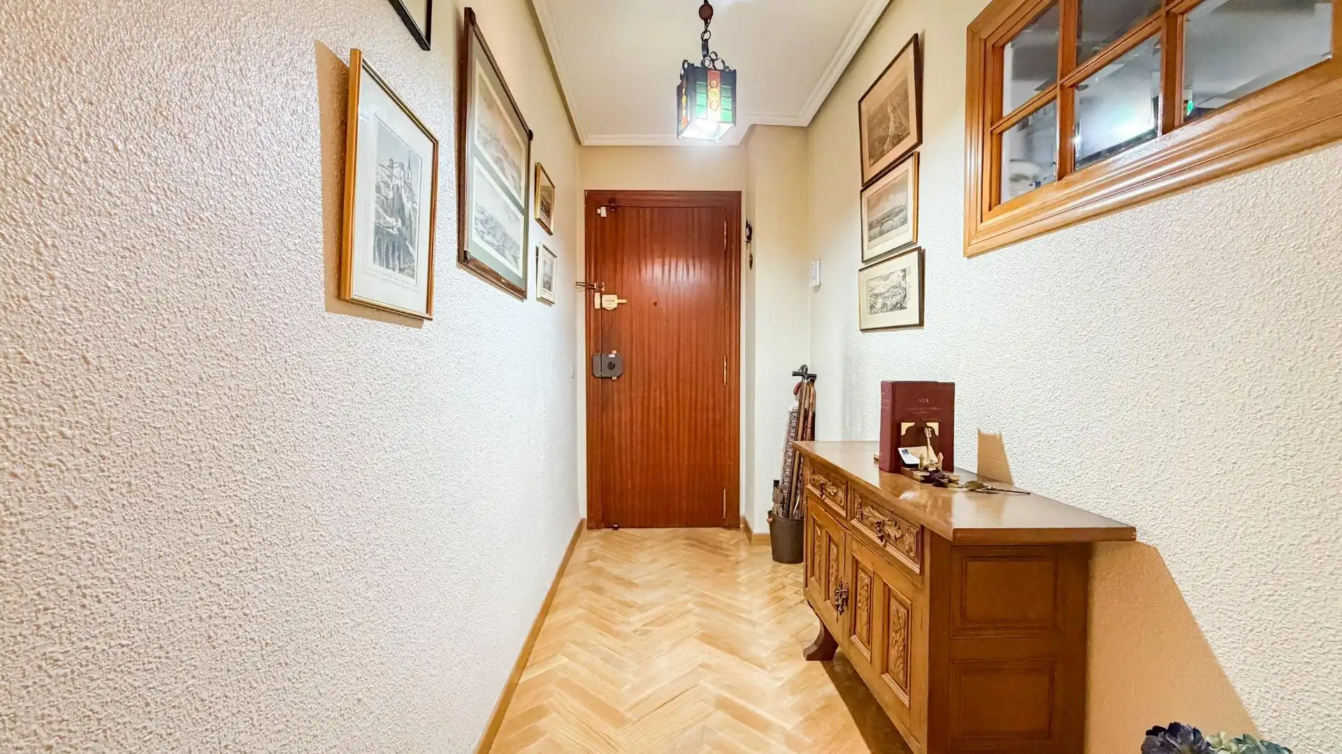 Wohnung zum Verkauf in Valencia mit Klimaanlage, Heizung und Parkett