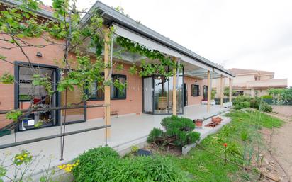 Terrace of House or chalet for sale in Valdetorres de Jarama  with Air Conditioner, Heating and Private garden