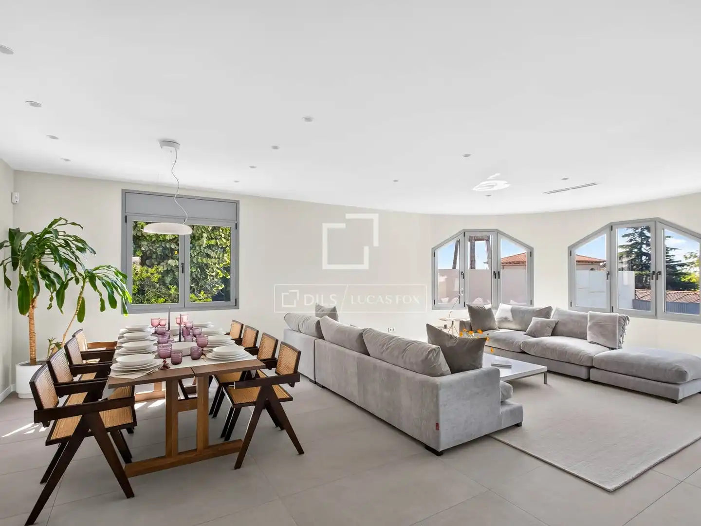 Detached house with pool for sale in Centre, imagen 2