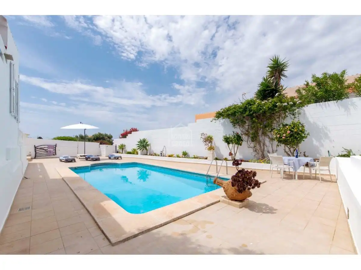 Piscina de Casa o xalet en venda en Alaior amb Jardí privat, Terrassa i Piscina