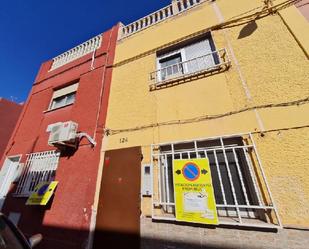 Exterior view of Single-family semi-detached for sale in  Almería Capital