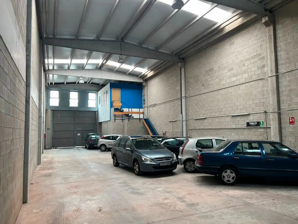 Industriegebäude zur Miete in O Milladoiro, imagen 22