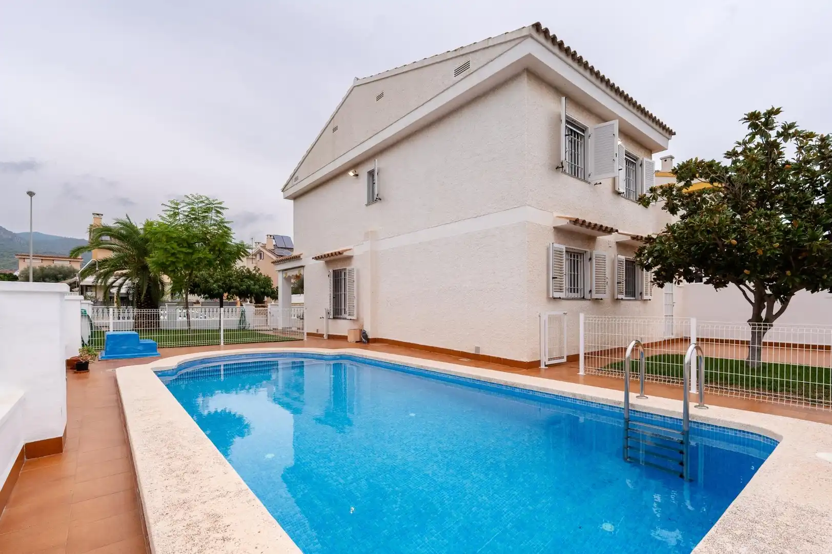 Casa pareada con terraza en venta en Calle ALCALA DE CHIVERT, imagen 2