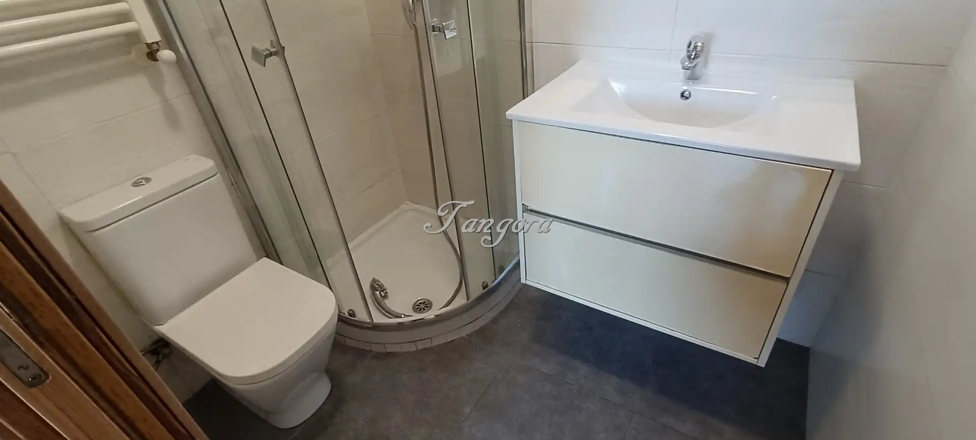 Bathroom of Apartments for rent in Getxo   with Heating, Parquet flooring and Furnished