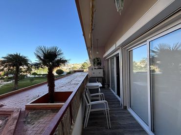 Apartament amb balcó en venda a DEL CAP DE PONENT
