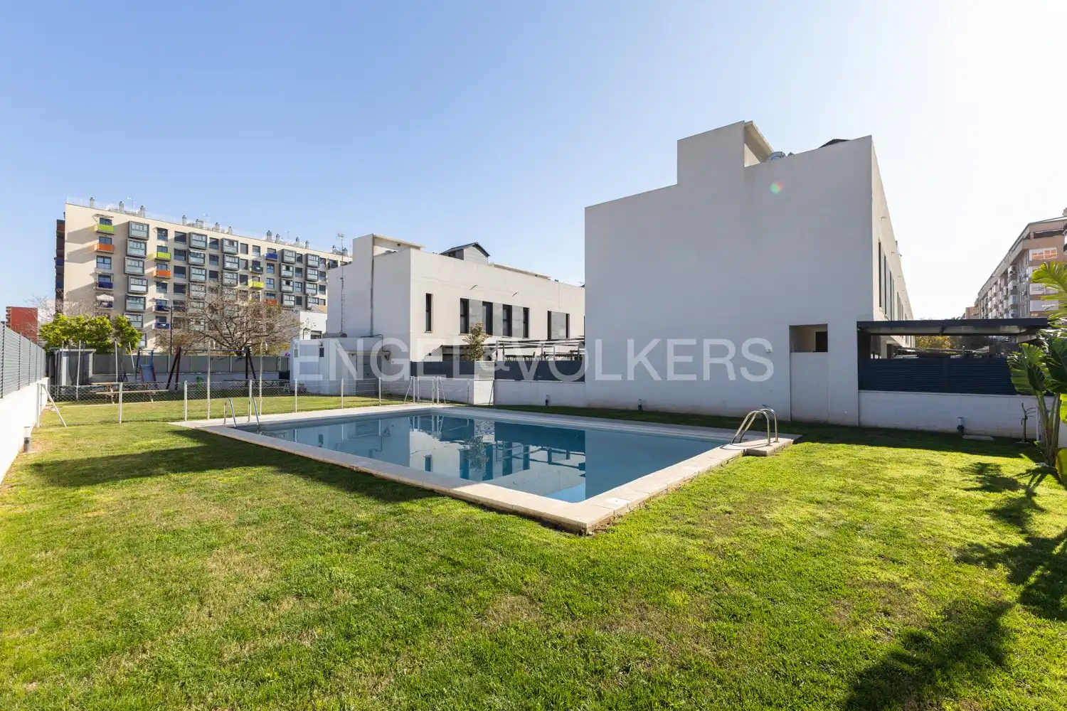 Piscina de Casa o chalet en venta en Valencia con Aire acondicionado, Calefacción y Jardín privado