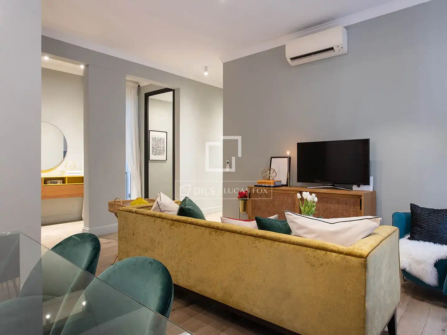 Living room of Flat for sale in Barcelona  with Air Conditioner, Heating and Furnished