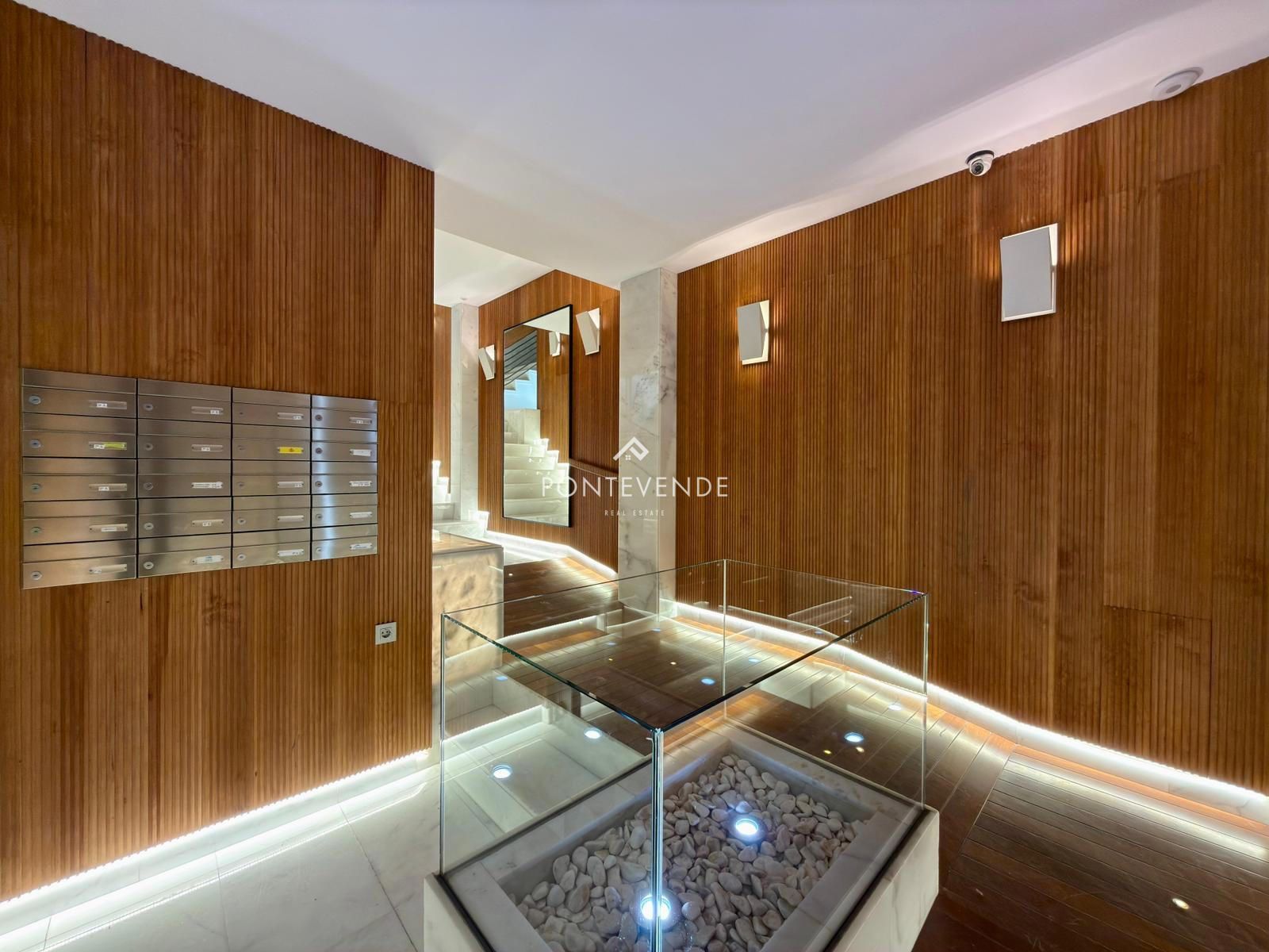 Wohnung zur Miete in Benito Corbal, Zona de Plaza de Barcelos