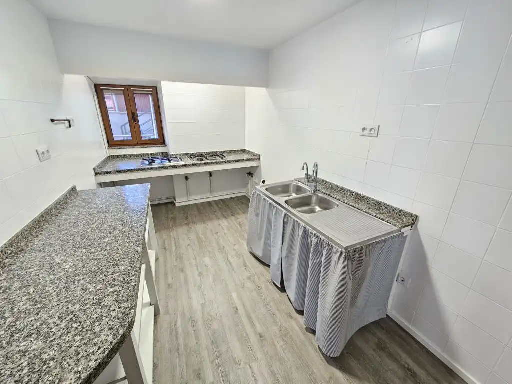 Cuina de Edifici en venda en Avilés